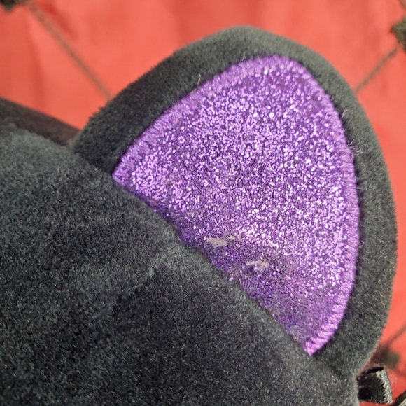 Spooky sparkly vampire bat squishy bat plush toy - Picture 3 of 6